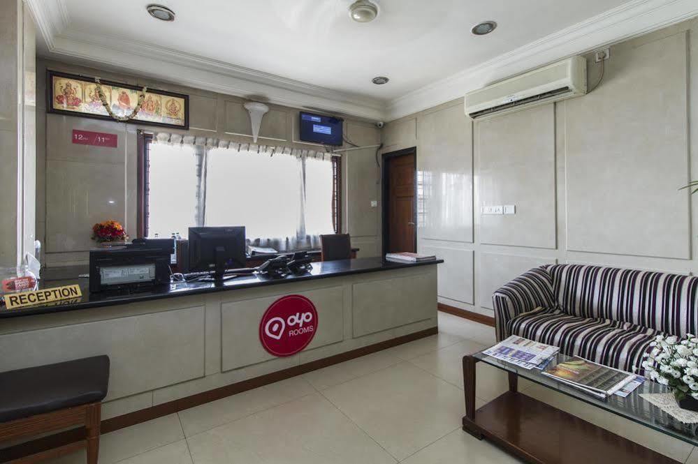 Hotel Oyo 579 Hotel Aab Bangalore