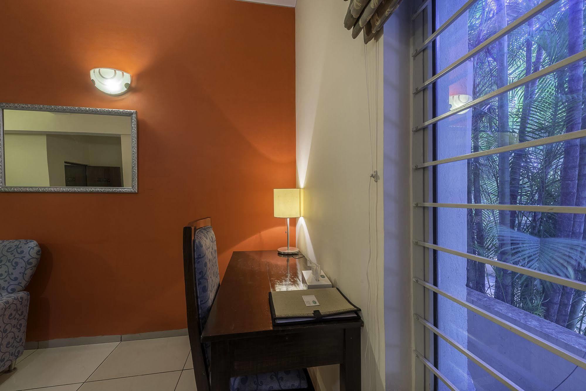 Hotel Mayflower Hayz Boutique 3*