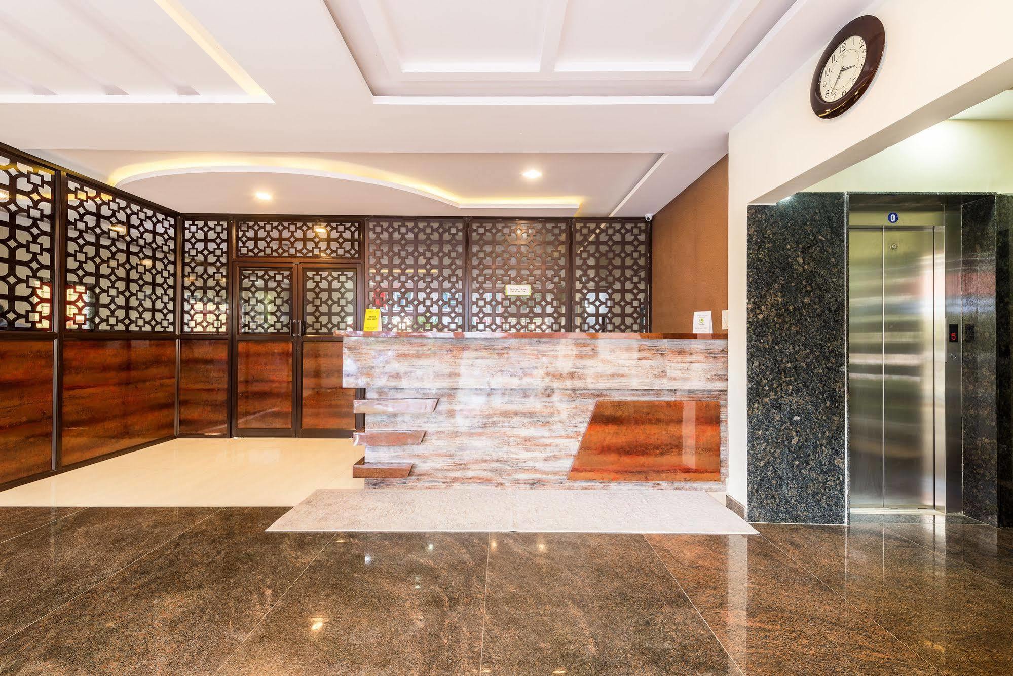 Hotel Treebo Greenwood Premier Suites, Old Airport Road Bangalore