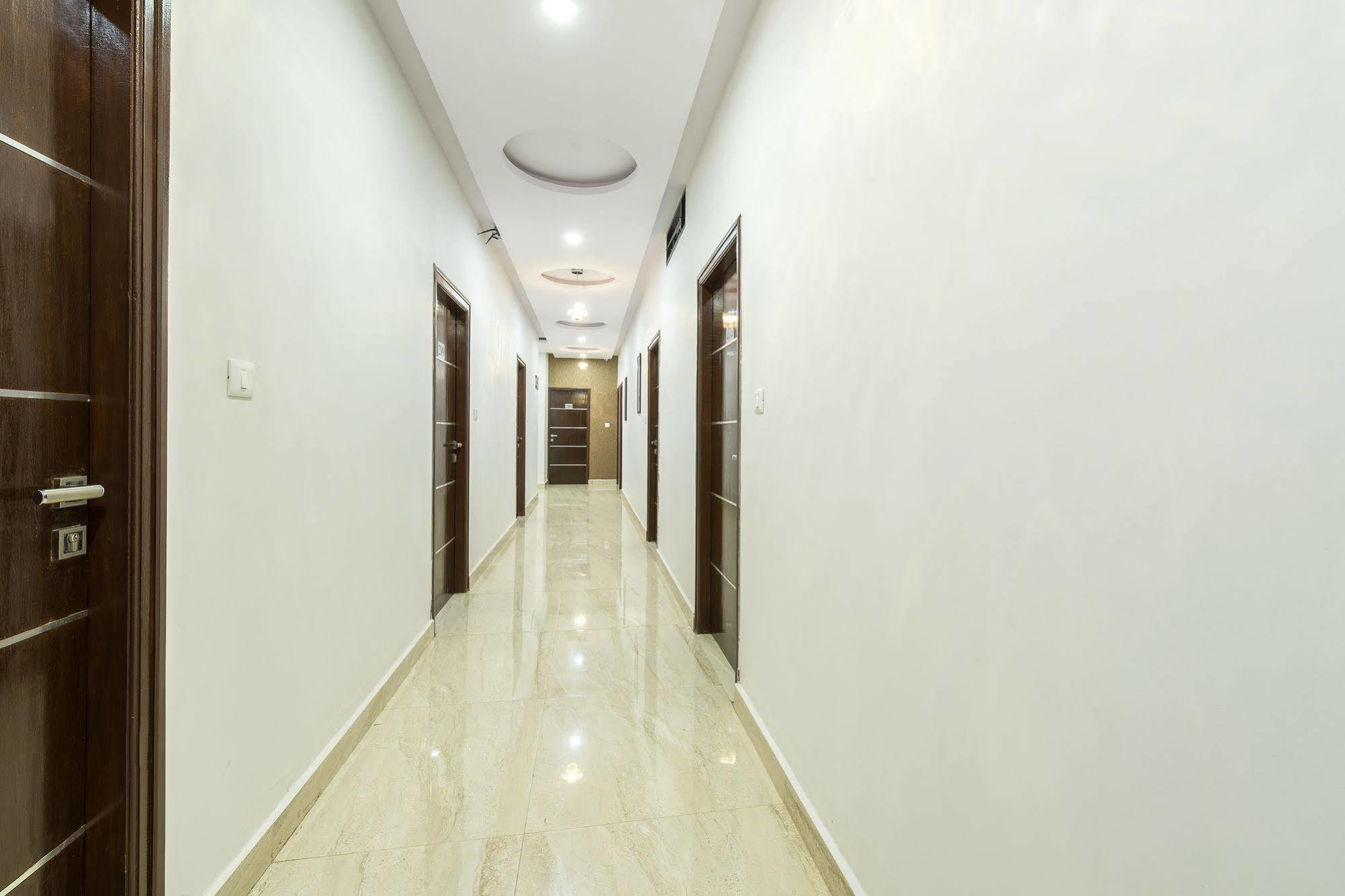 Treebo Greenwood Premier Suites, Old Airport Road 3* Bangalore