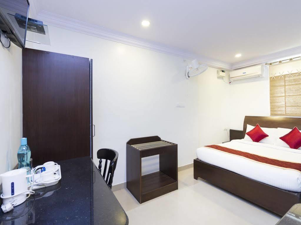 Oyo Premium Iisc New Bel Road Hotel