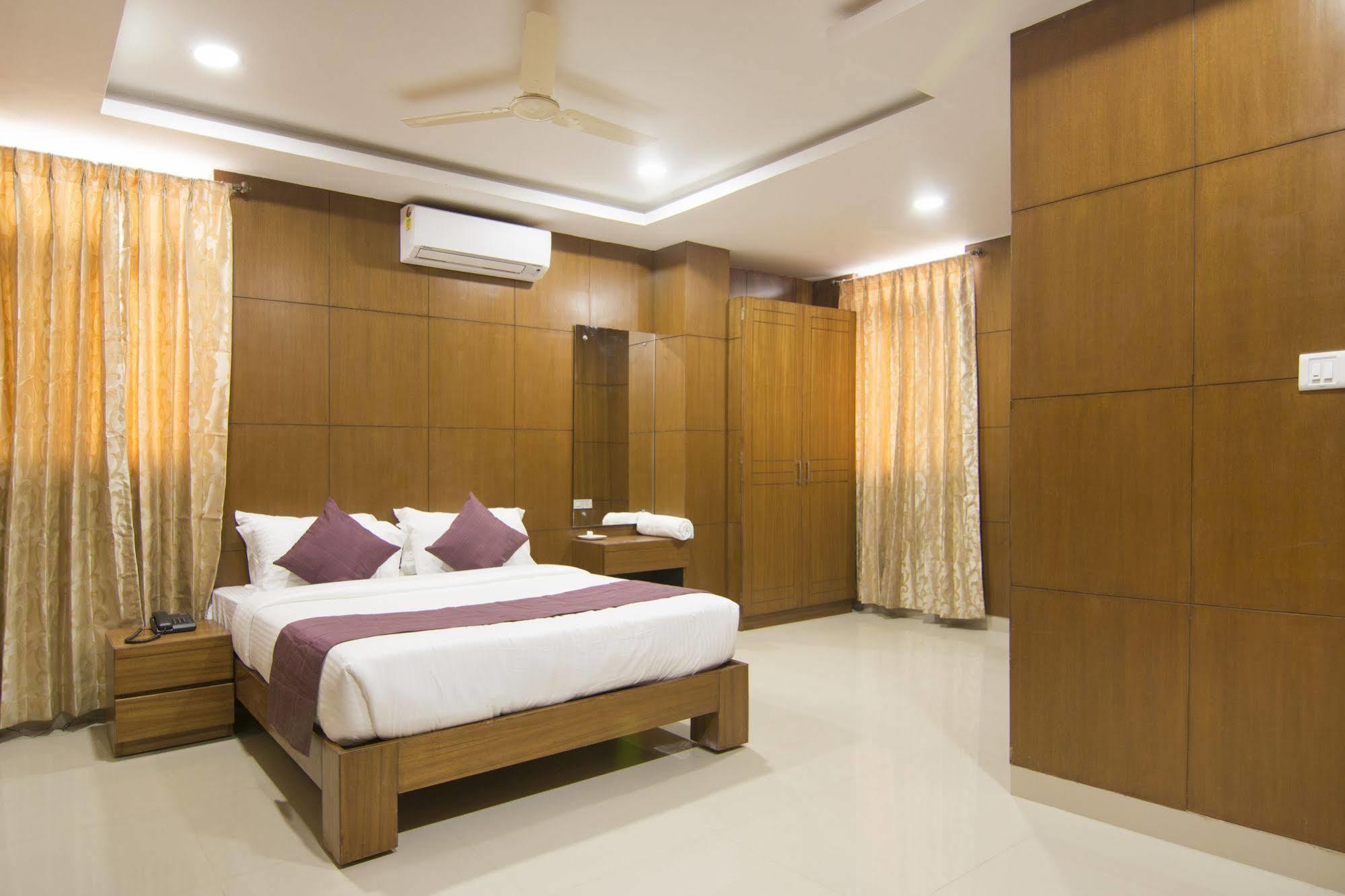 Shoba Tulip Hebbal Hotel 3*