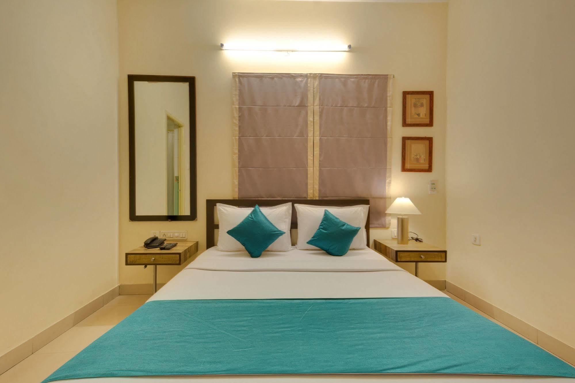 Zo Ulsoor Lake Indiranagar 3*