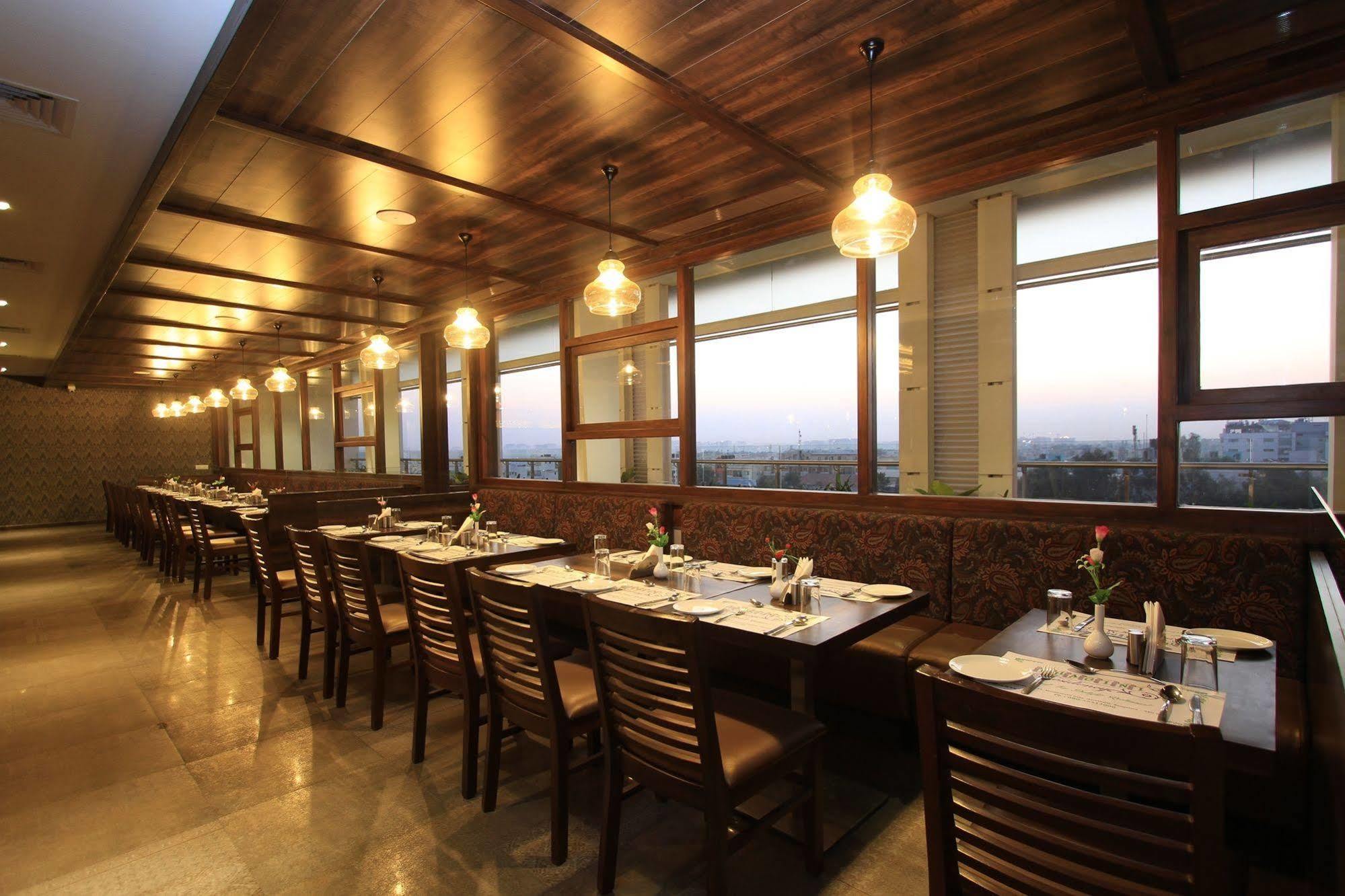 Icon Business By Bhagini Hotel