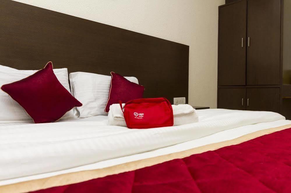 Oyo Mg Road Trinity Circle Hotel Bangalore