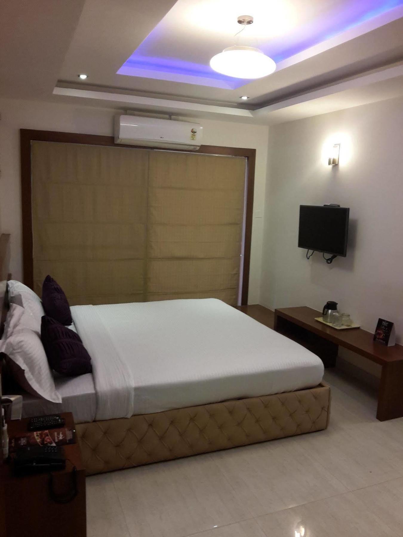Icon By Bhagini Hotel Bangalore