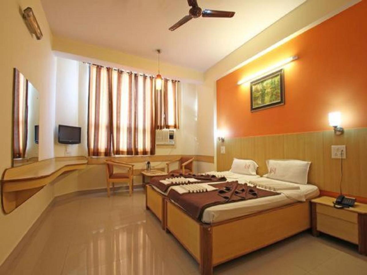 Shreyas Residency Hotel