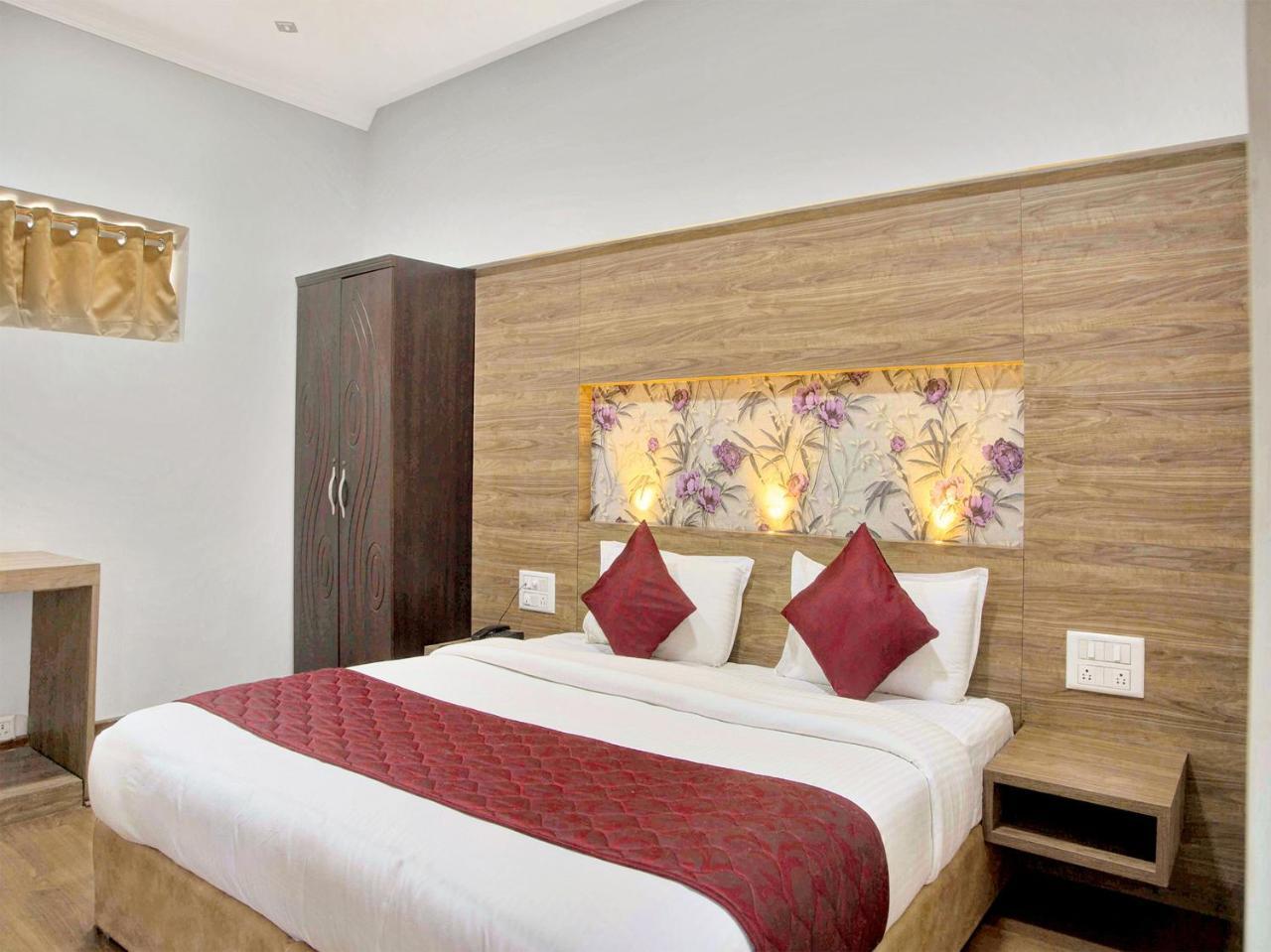 Hotel Oyo 11959 Seven Olives Bangalore
