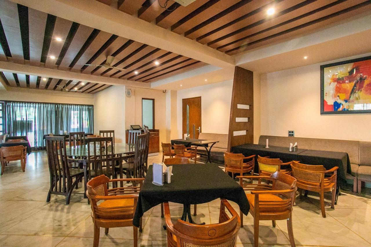 Hotel Oyo 18762 Vaishnavi Residency 3*