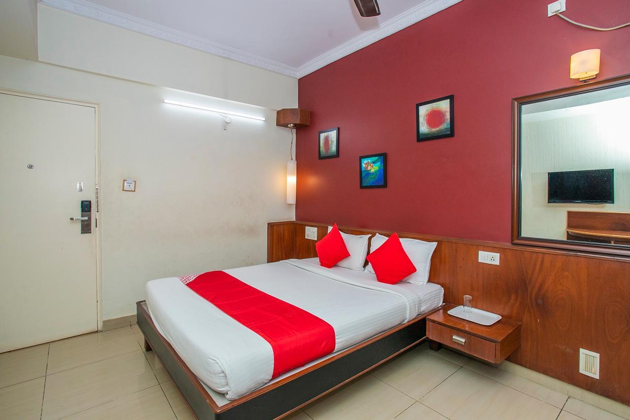 Oyo 18762 Vaishnavi Residency