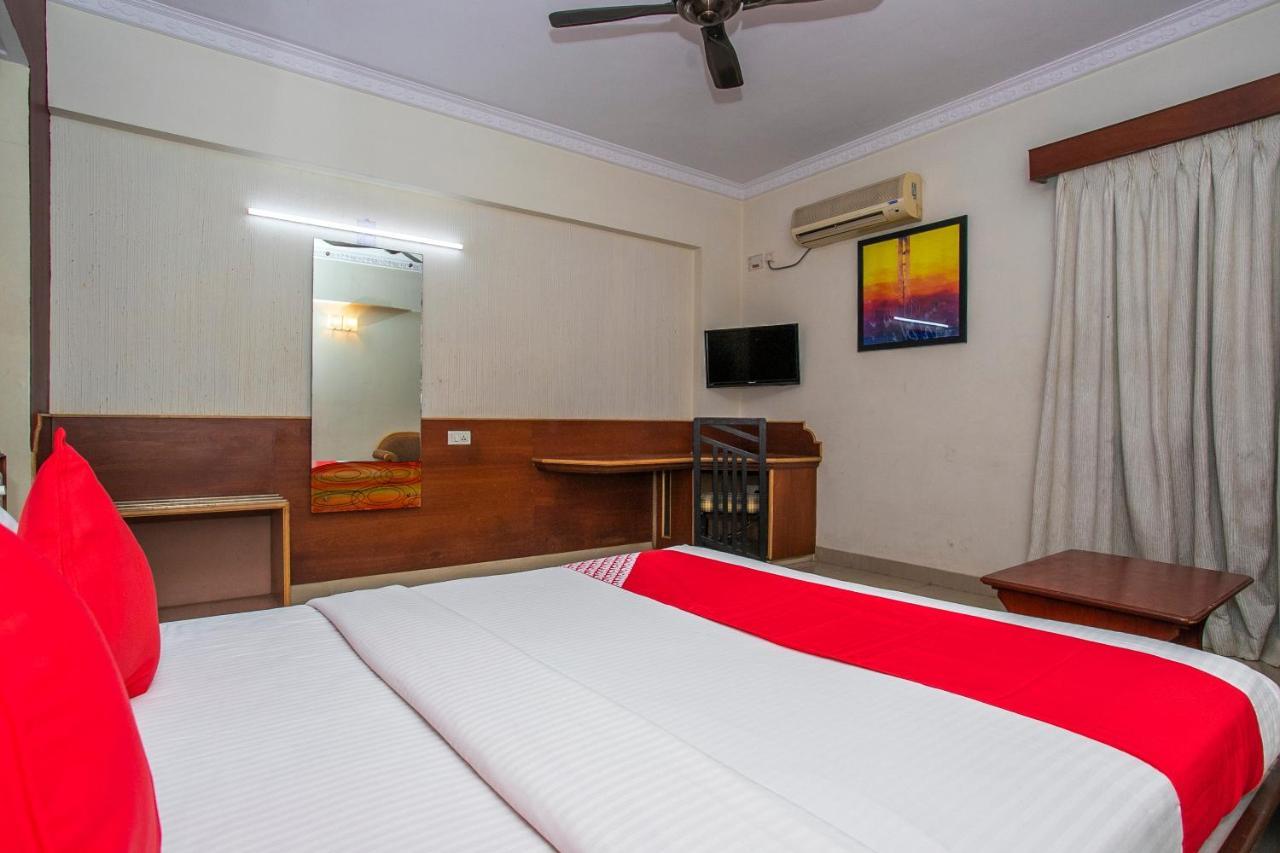 Oyo 18762 Vaishnavi Residency