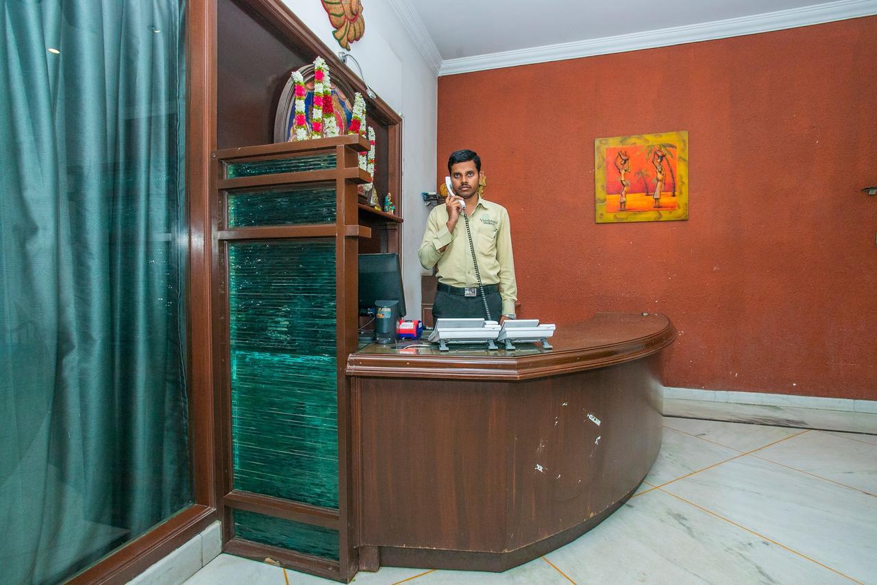 Oyo 18762 Vaishnavi Residency Hotel 3*