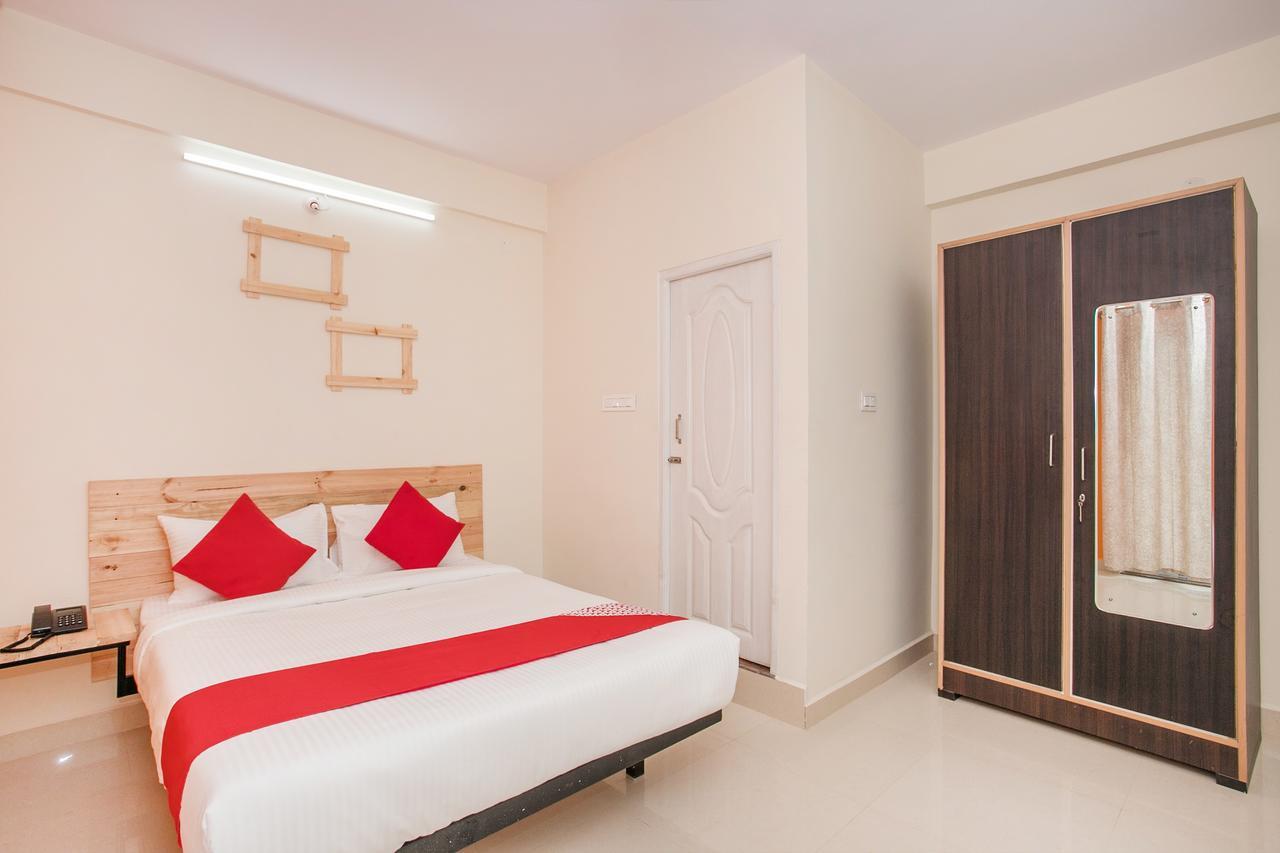 Hotel Oyo 15354 Viyan Comforts