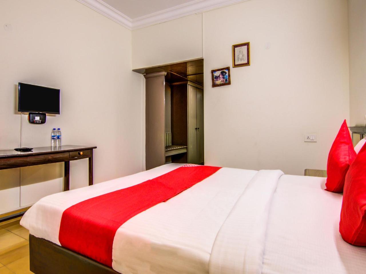 Golden Gates Hotel 3*