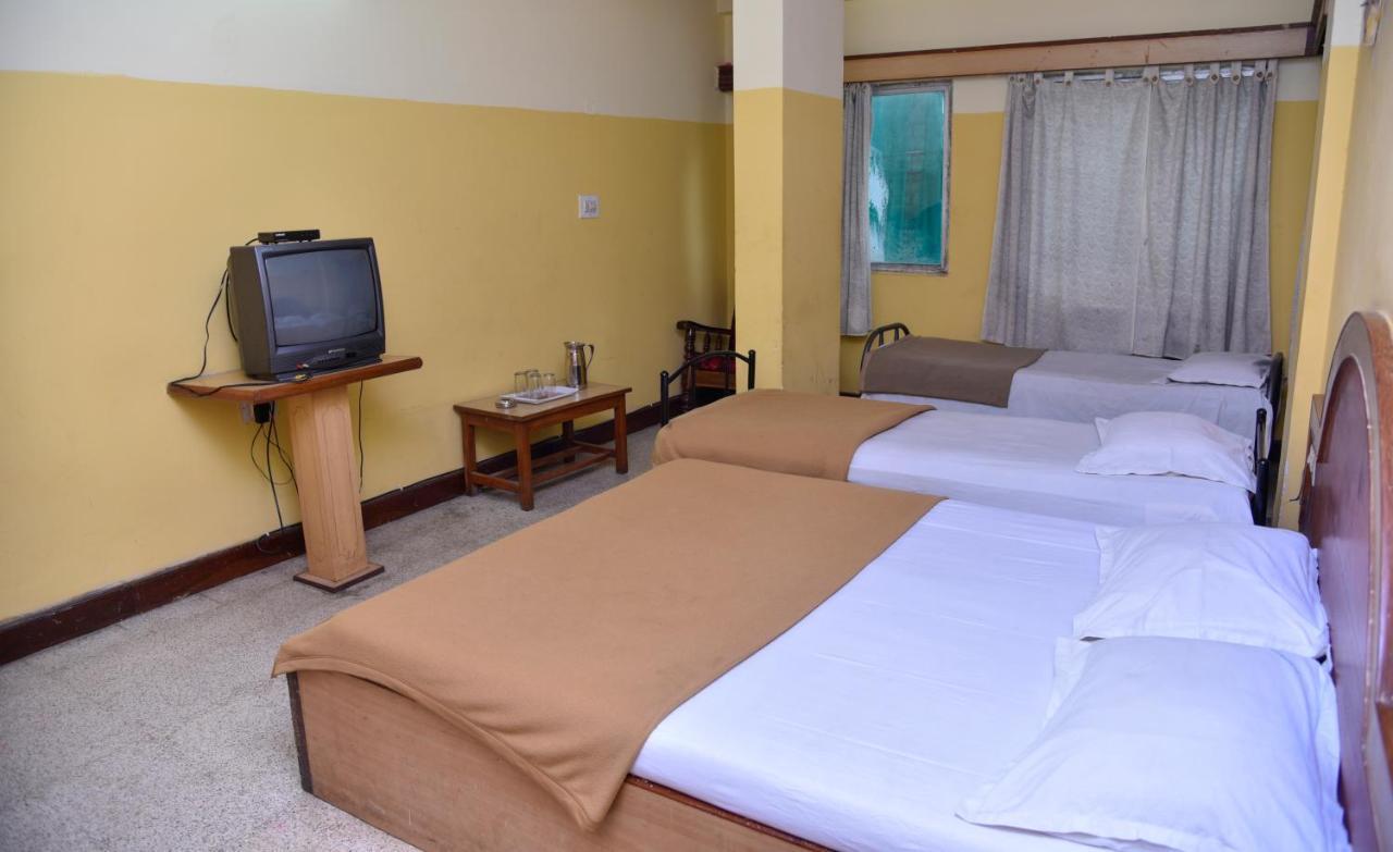 S S Residency Sr Nagar Kanteerava Stadium Mallya Hospital Vfs Global Tech Park Guest house