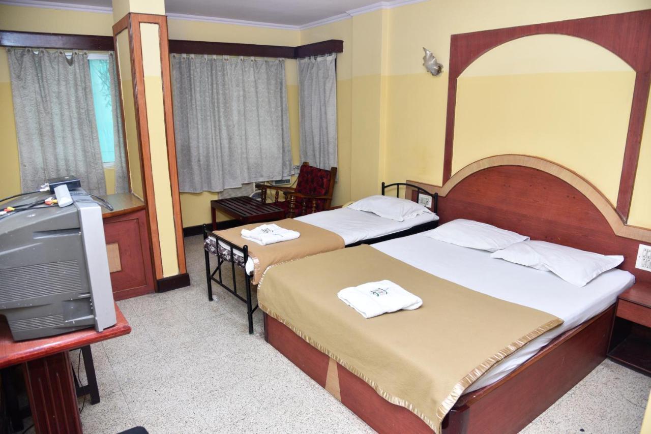 S S Residency Sr Nagar Kanteerava Stadium Mallya Hospital Vfs Global Tech Park Guest house 3*