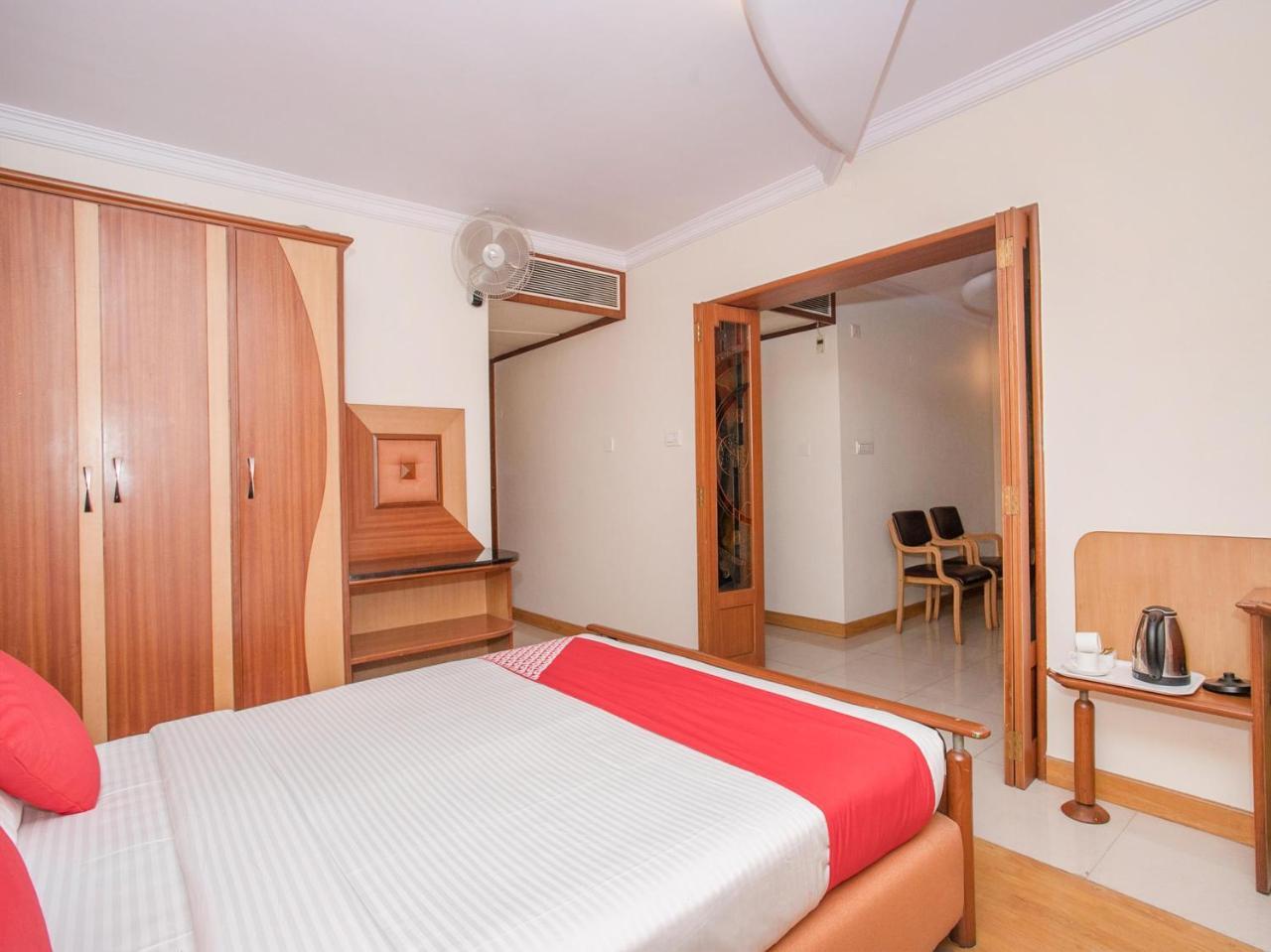 Oyo 373 Hotel Grand Inn 3*
