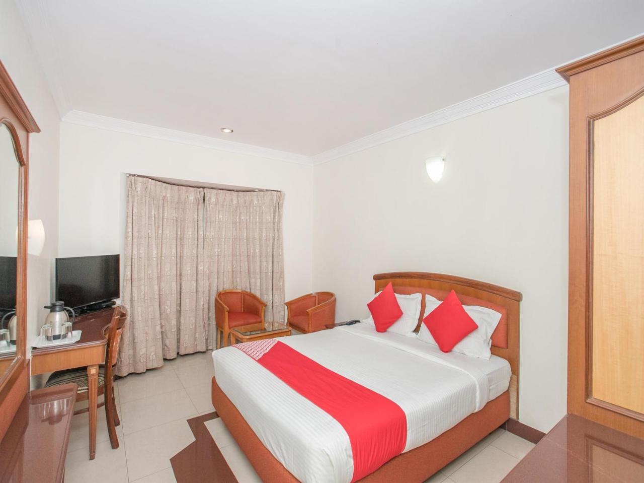Oyo 373 Hotel Grand Inn 3*