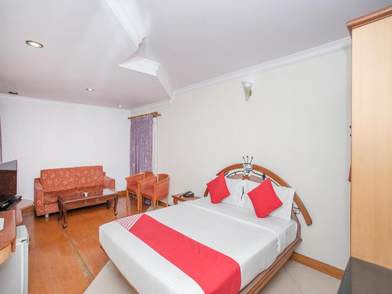 Oyo 373 Hotel Grand Inn Hotel