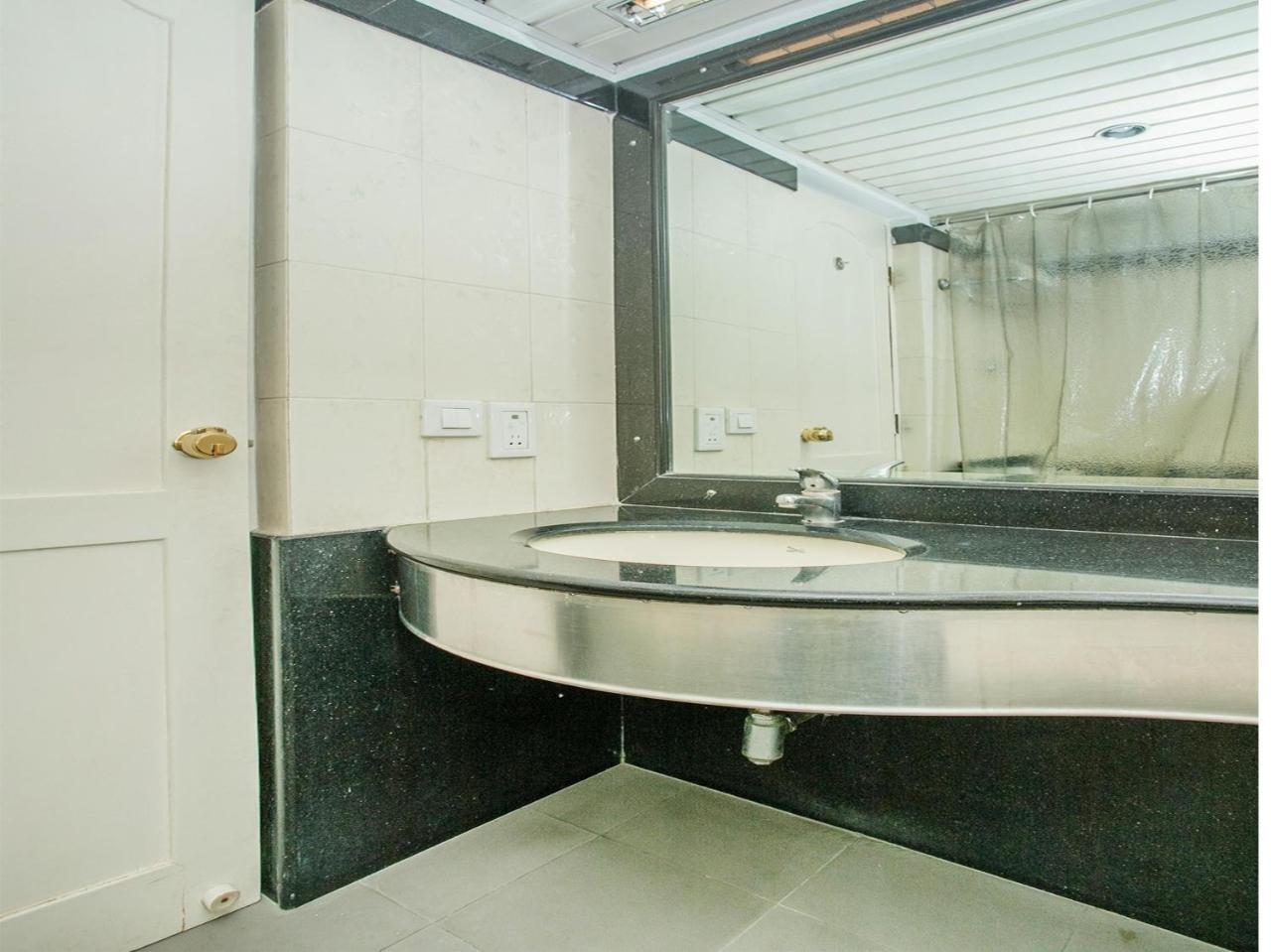 Oyo 373 Hotel Grand Inn 3* Bangalore