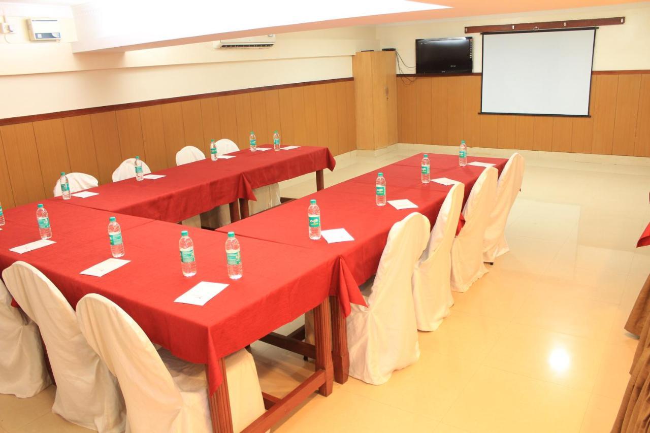 Trinity Suits 3* Bangalore