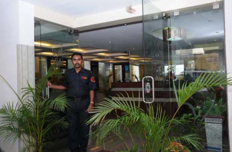 Ivory Hotel