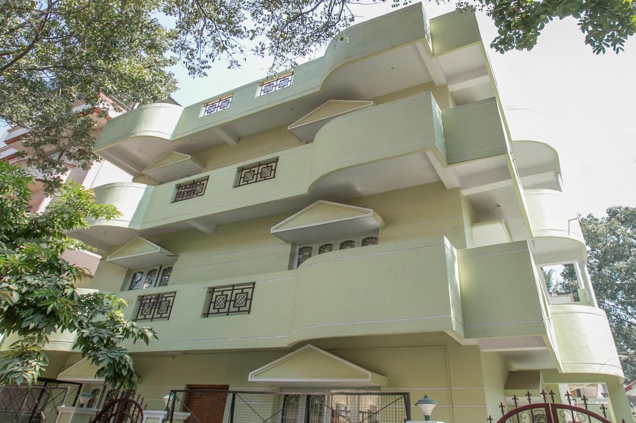 Oyo 11592 Red Carpet Hotel 3*
