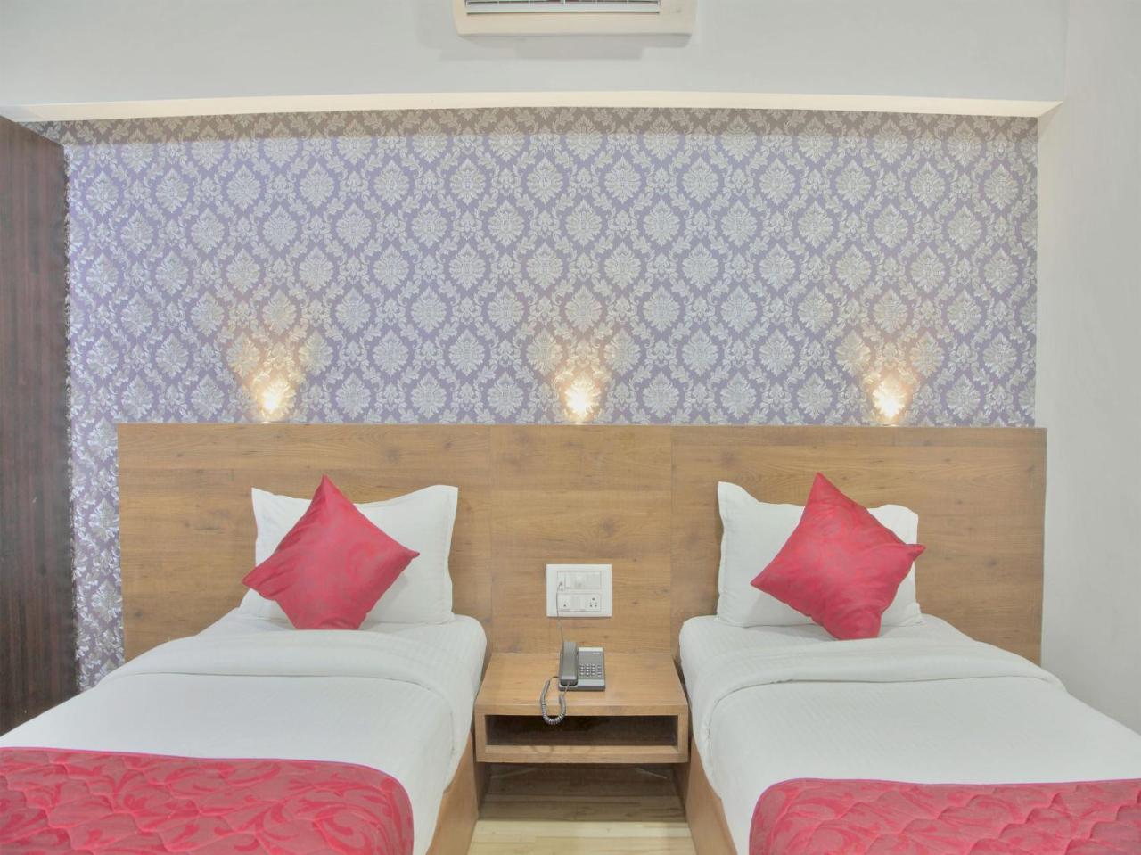 Oyo 11959 Seven Olives Hotel Bangalore
