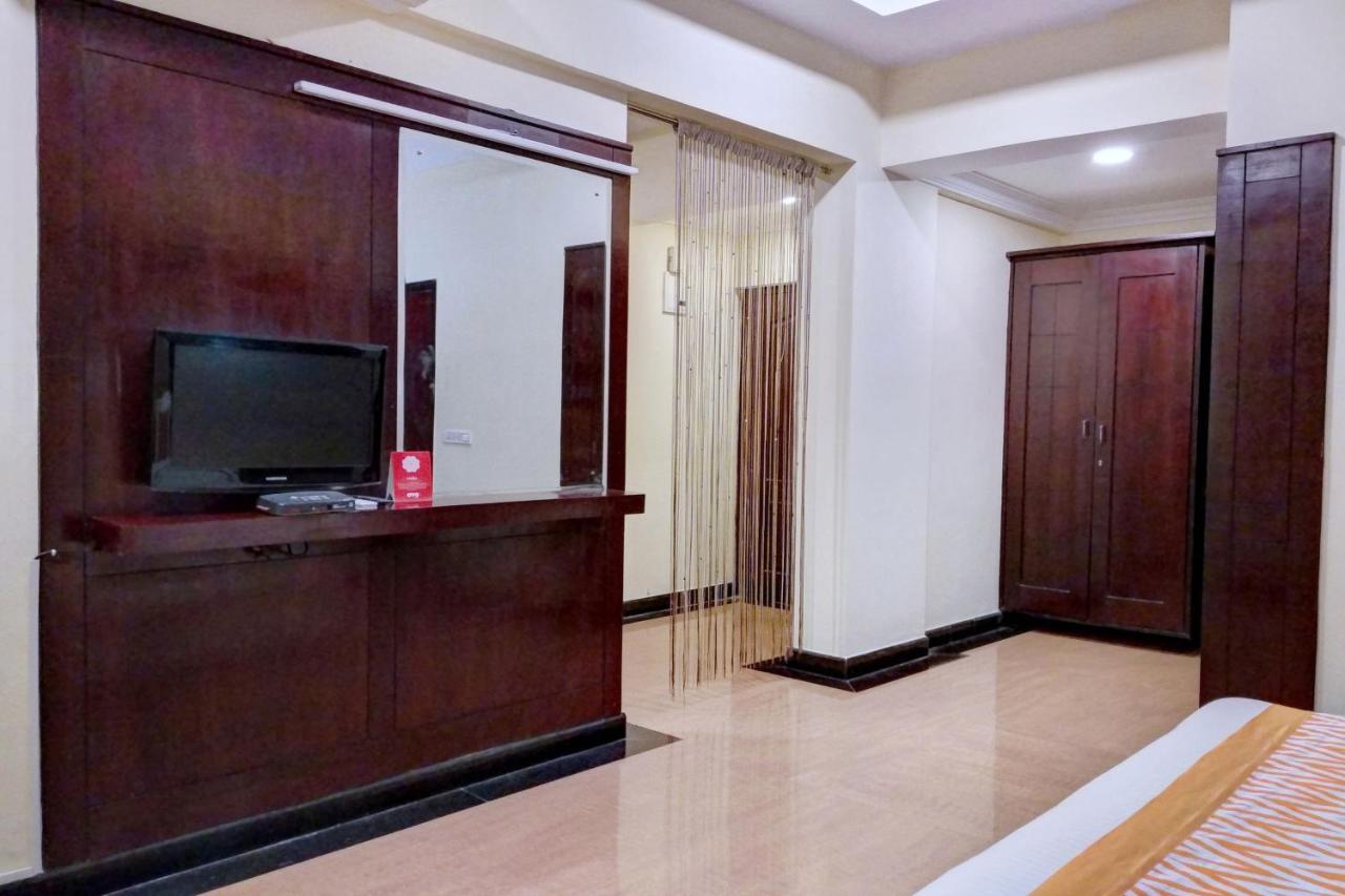 Oyo 10437 Hibiscus Hotel Bangalore