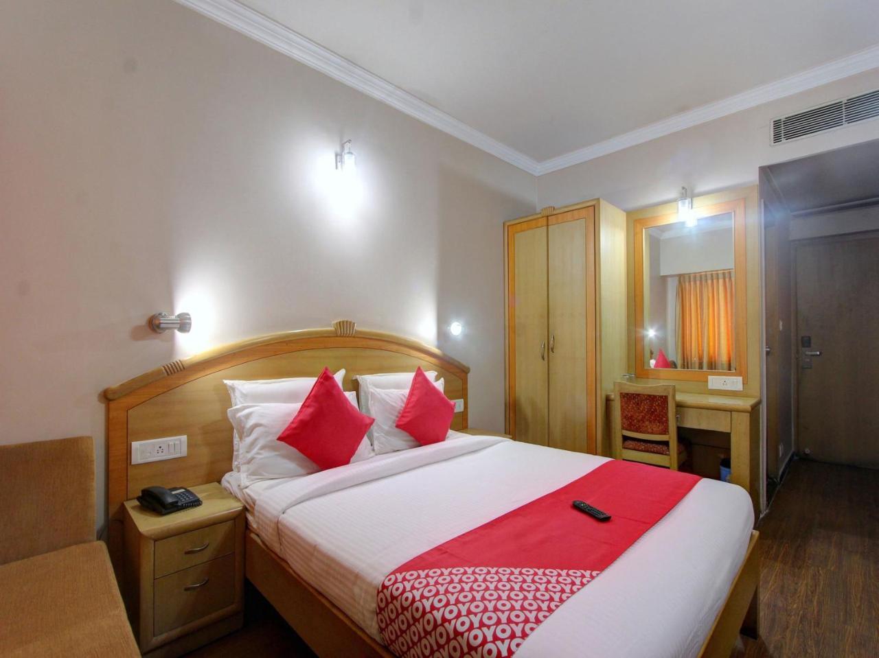 Oyo 15781 Shree Adiga Residency Bangalore