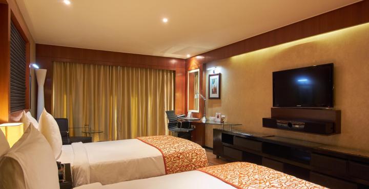 Gokulam Grand & 5*
