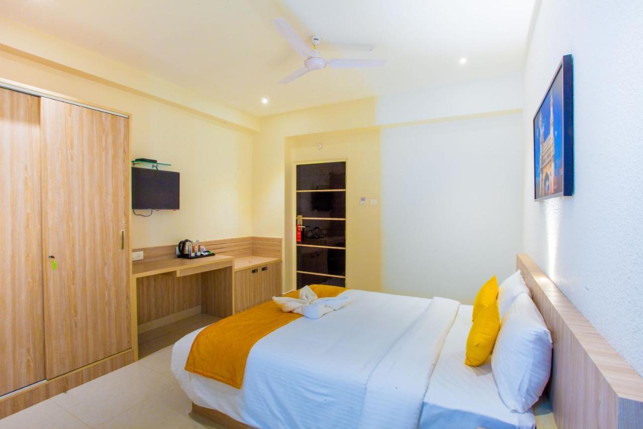 Hotel Northern Suites-ii @ C Block