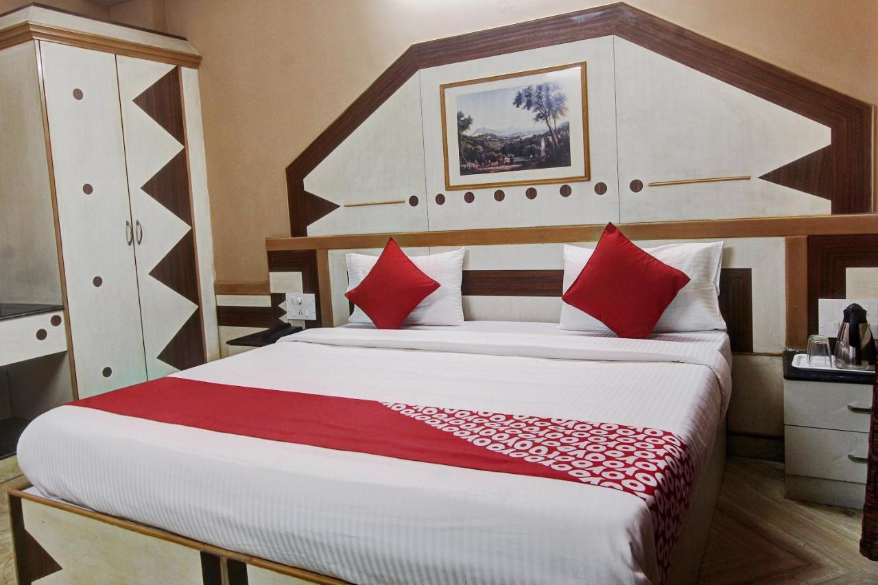 Hotel Vaccinated Staff - Collection O 13595 Vt Residency