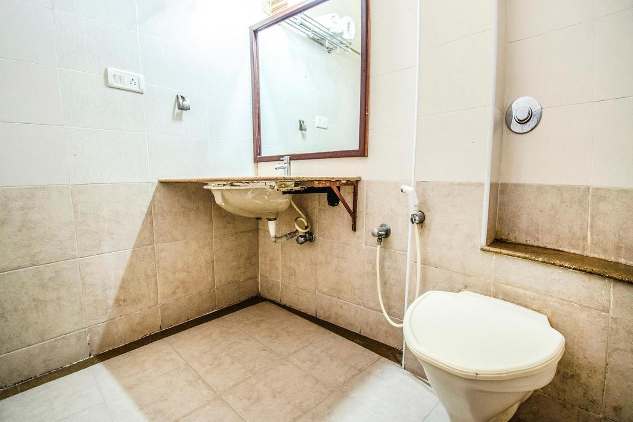 Hotel Fabexpress Pleasant Moments Koramangala 3*