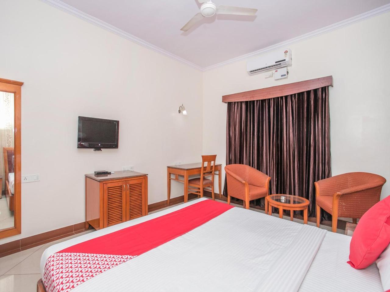 Chetan International Hotel