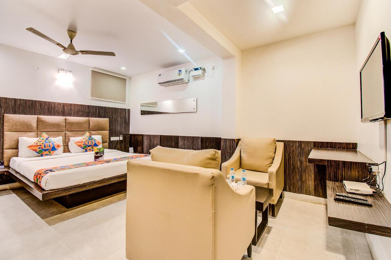 Capital Hotel 3*