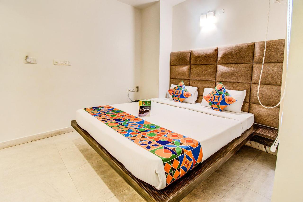 Capital Hotel 3*
