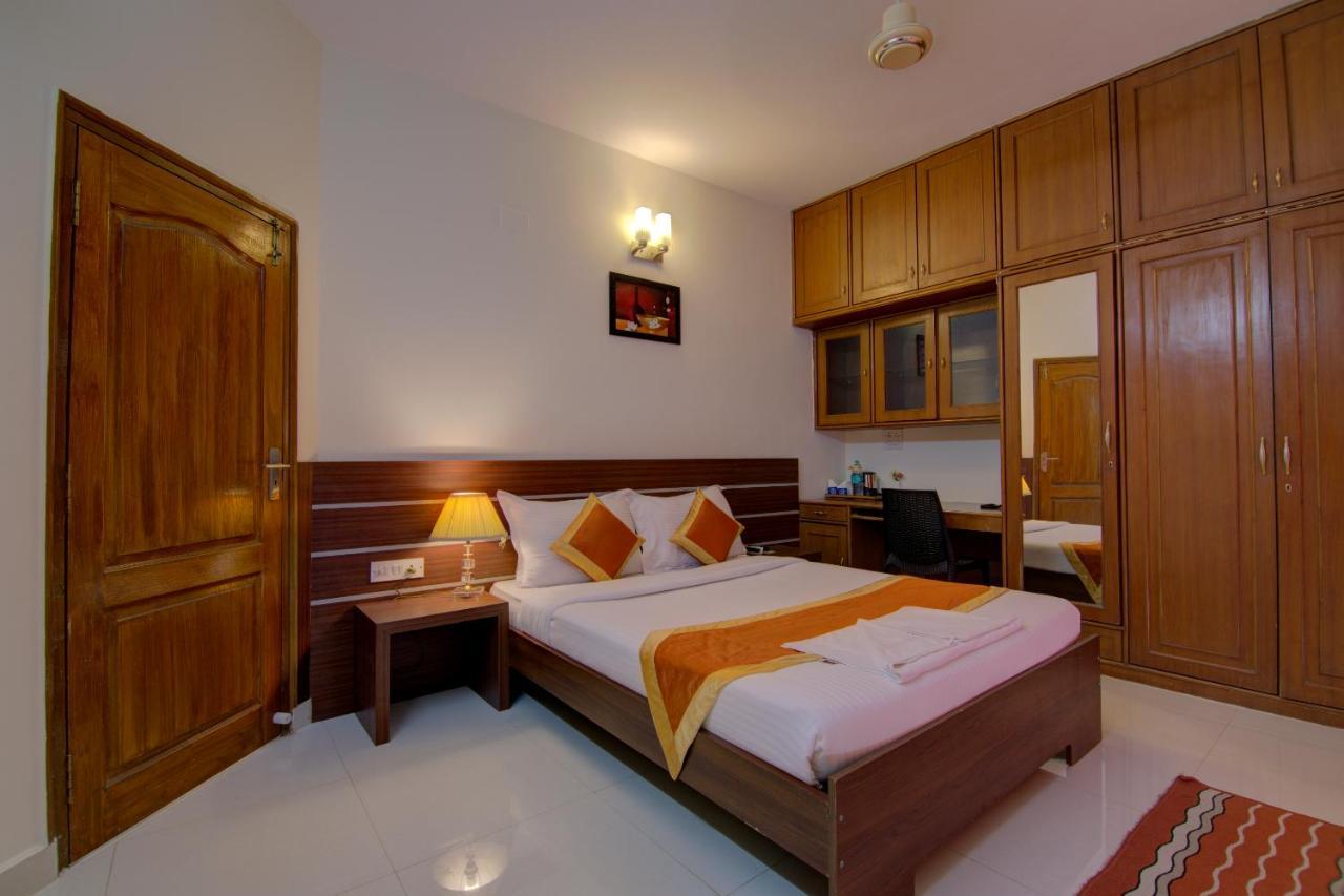 Sunshine Suites Guest house