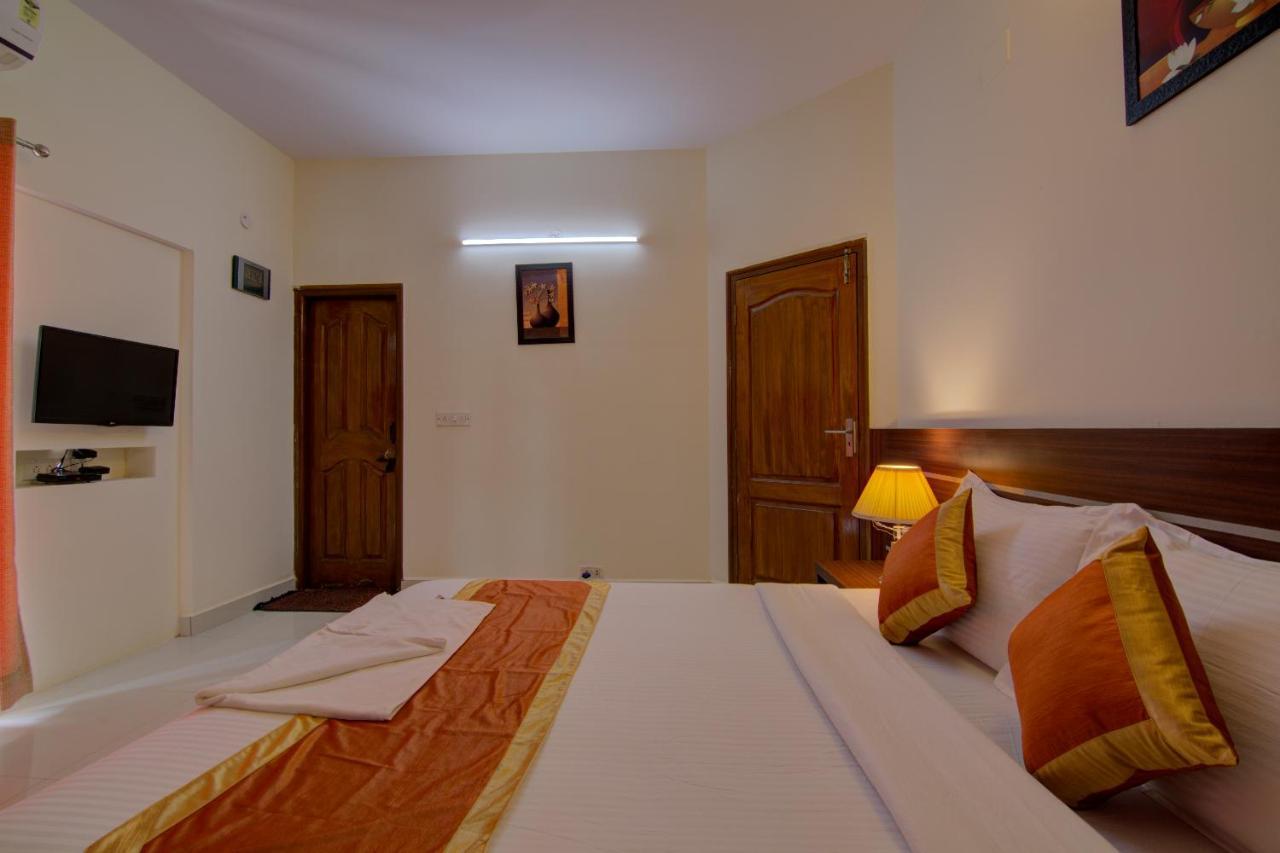 Sunshine Suites Guest house
