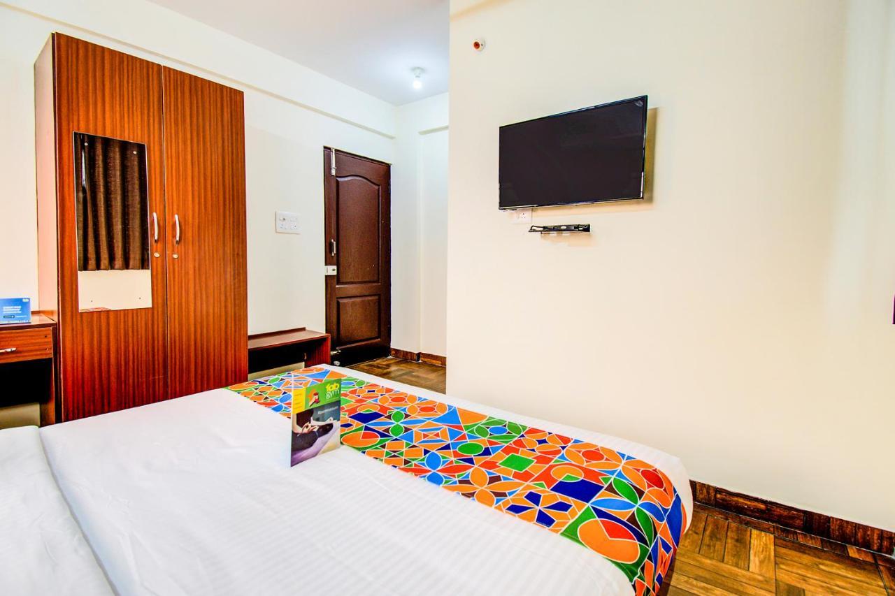 Fabexpress The Grand Renato Business Hotel 3*