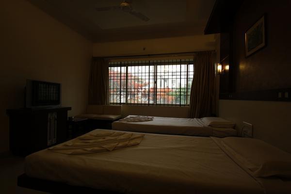 Golden Residency, Gandhi Nagar Hotel 2*