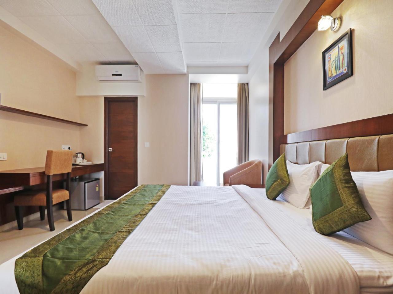 Hotel Treebo Akshaya Bull Temple