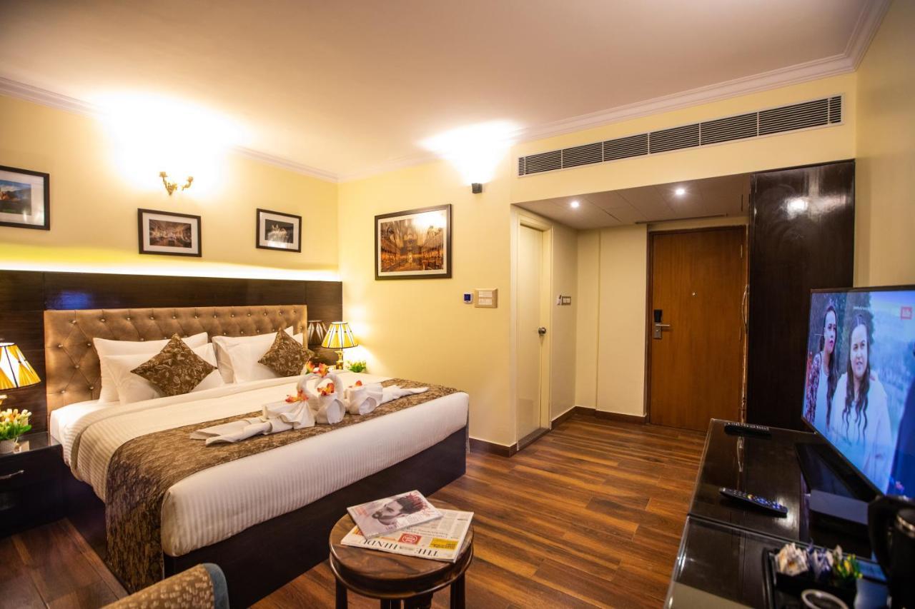 Paramos Hotel