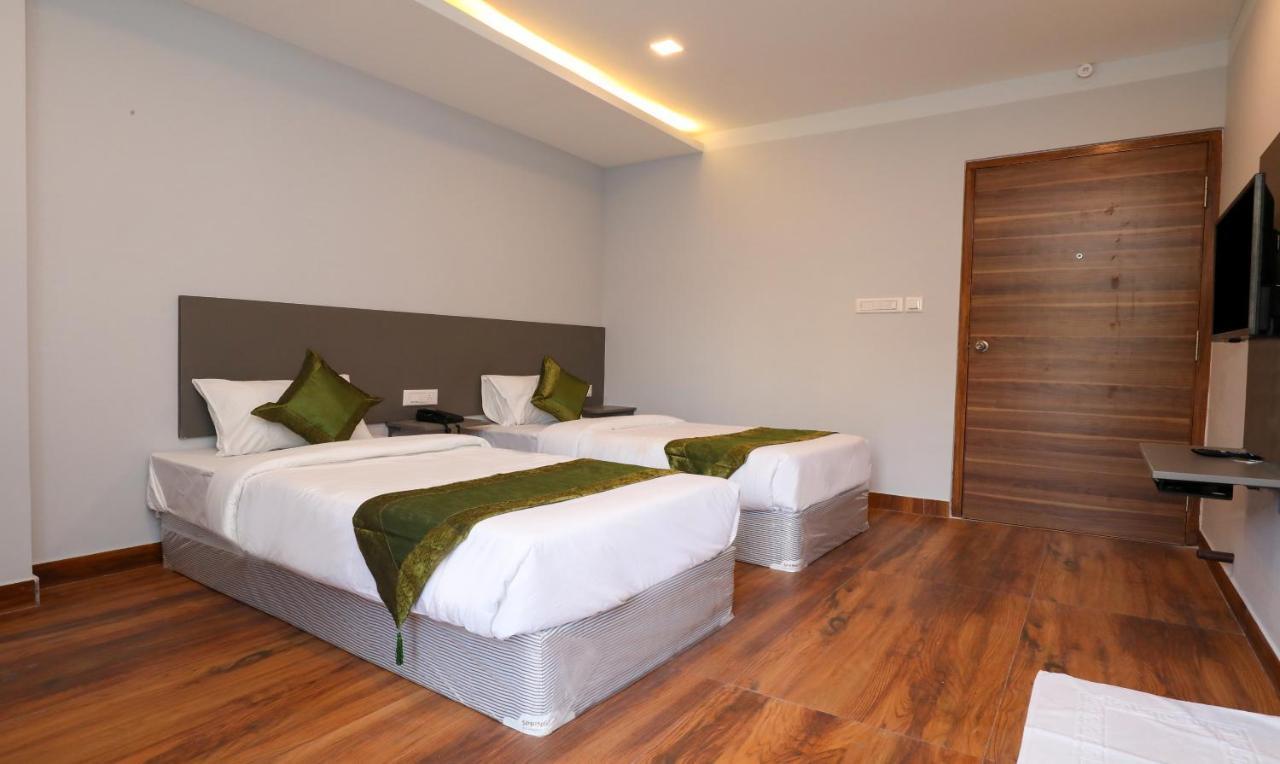 Treebo Apple Hotel