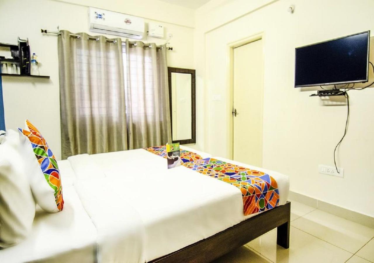 The 12 Degrees West Egl Hotel 3*
