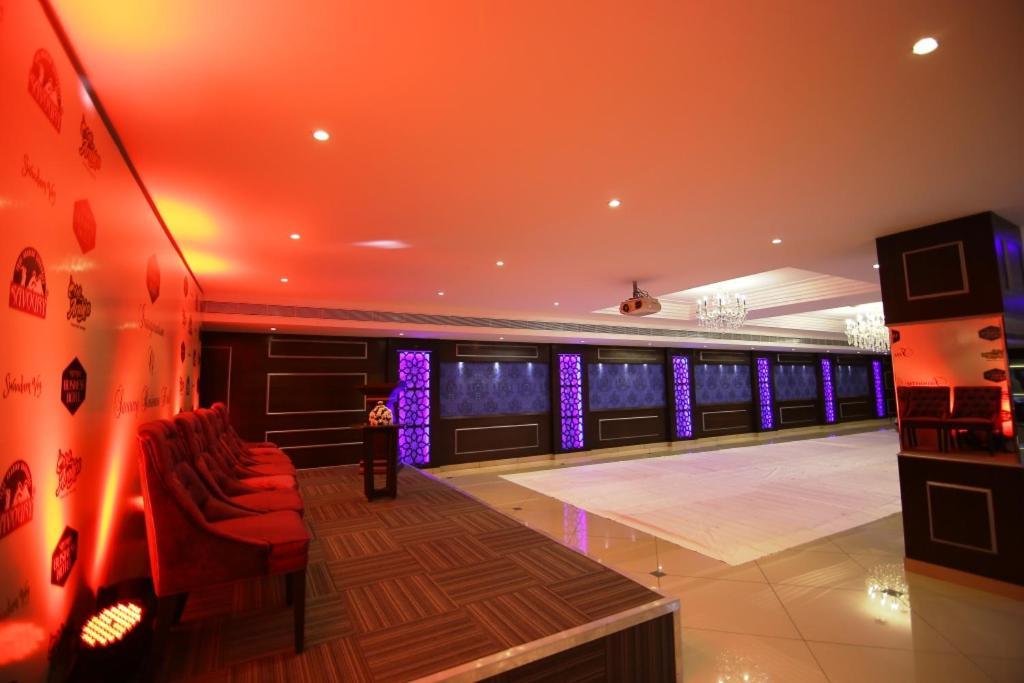 Hotel Savoury Business Bangalore