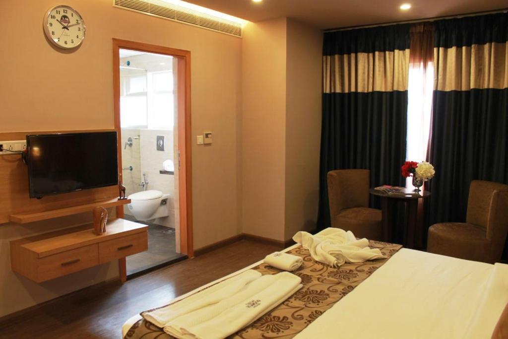 Savoury Business Hotel 3*