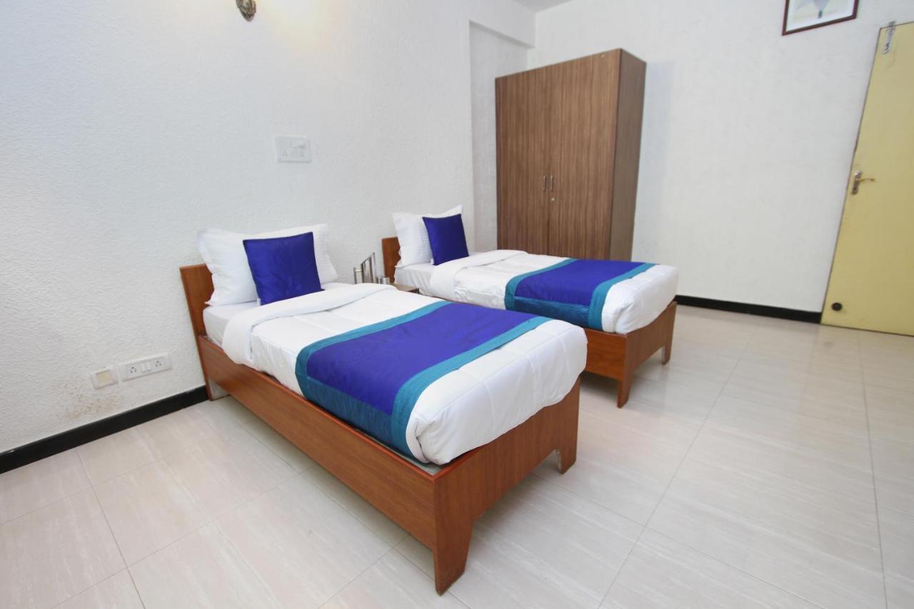 Oyo 9035 Aecs Layout Hotel