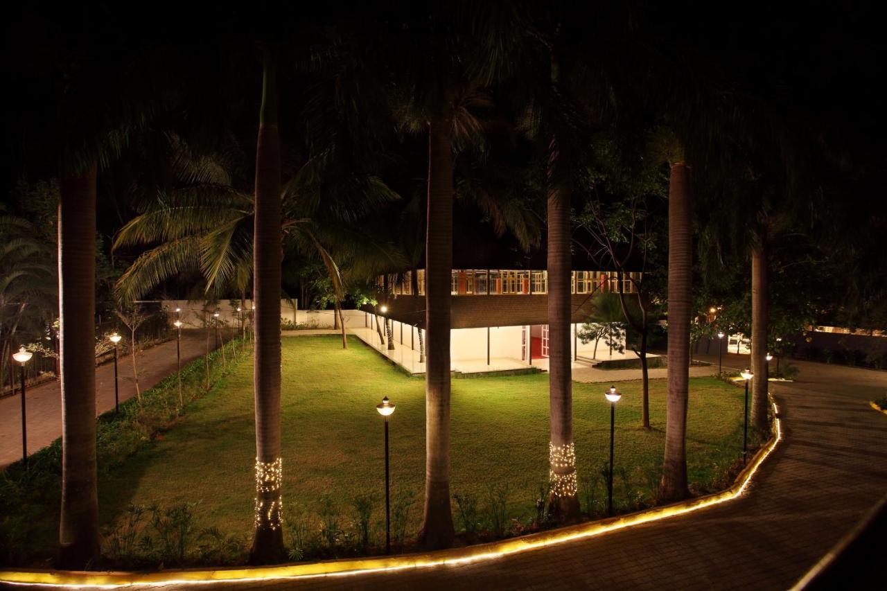 Royalton Leisure & Hotel