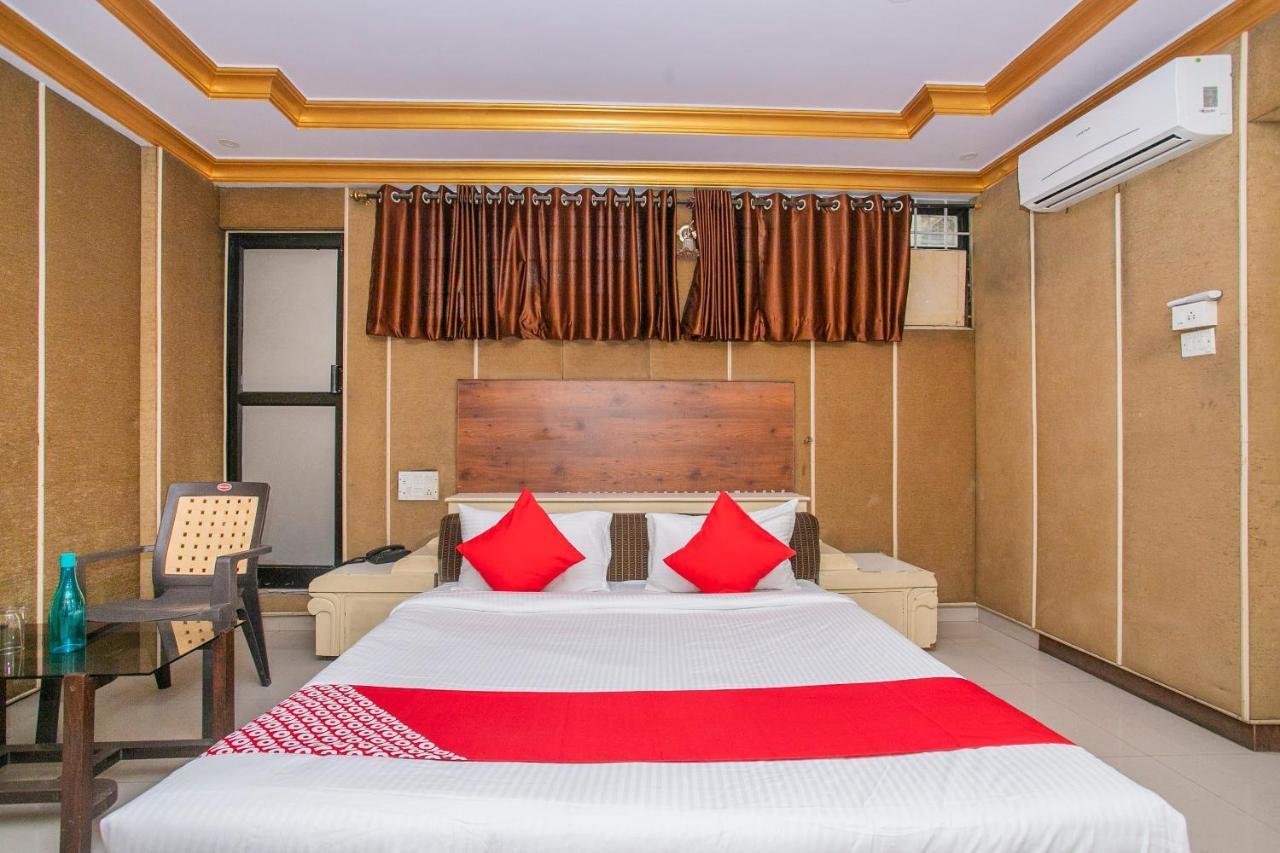 Oyo 26565 Rajatha Mahal Hotel 3*